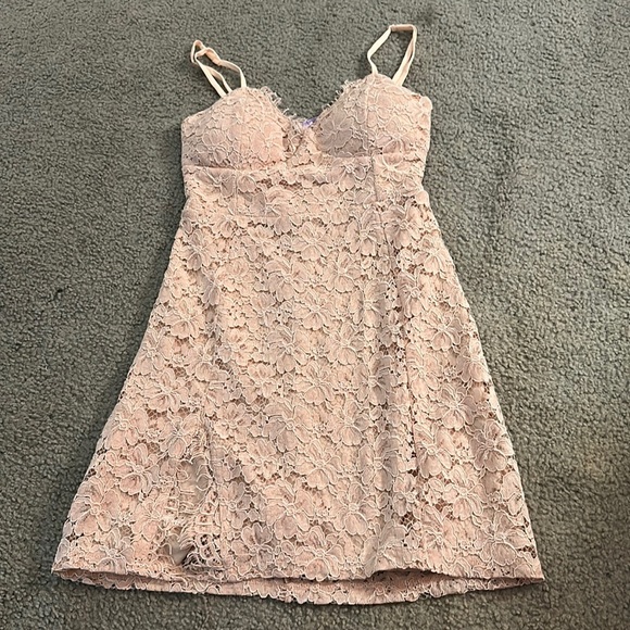 danity hooligan Dresses & Skirts - 🥳 GORGEOUS DRESS 🥳